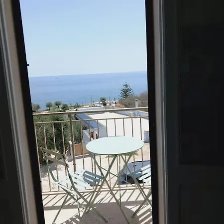 Casa Fronte Mare Il Rifugio Di Alice Andrano