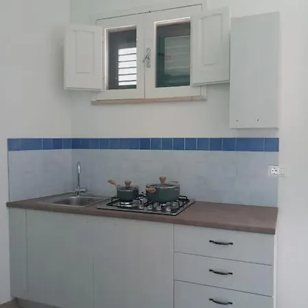 Casa Fronte Mare Il Rifugio Di Alice Apartment